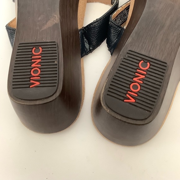 Vionic Orthaheel Park Dwyn Slide Wedge Sandals - Picture 4 of 7